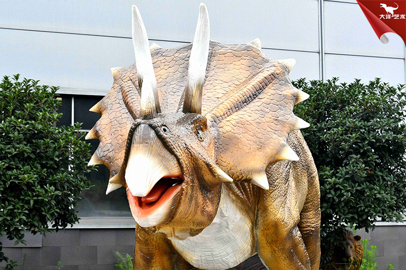 三角龙，大型仿真恐龙